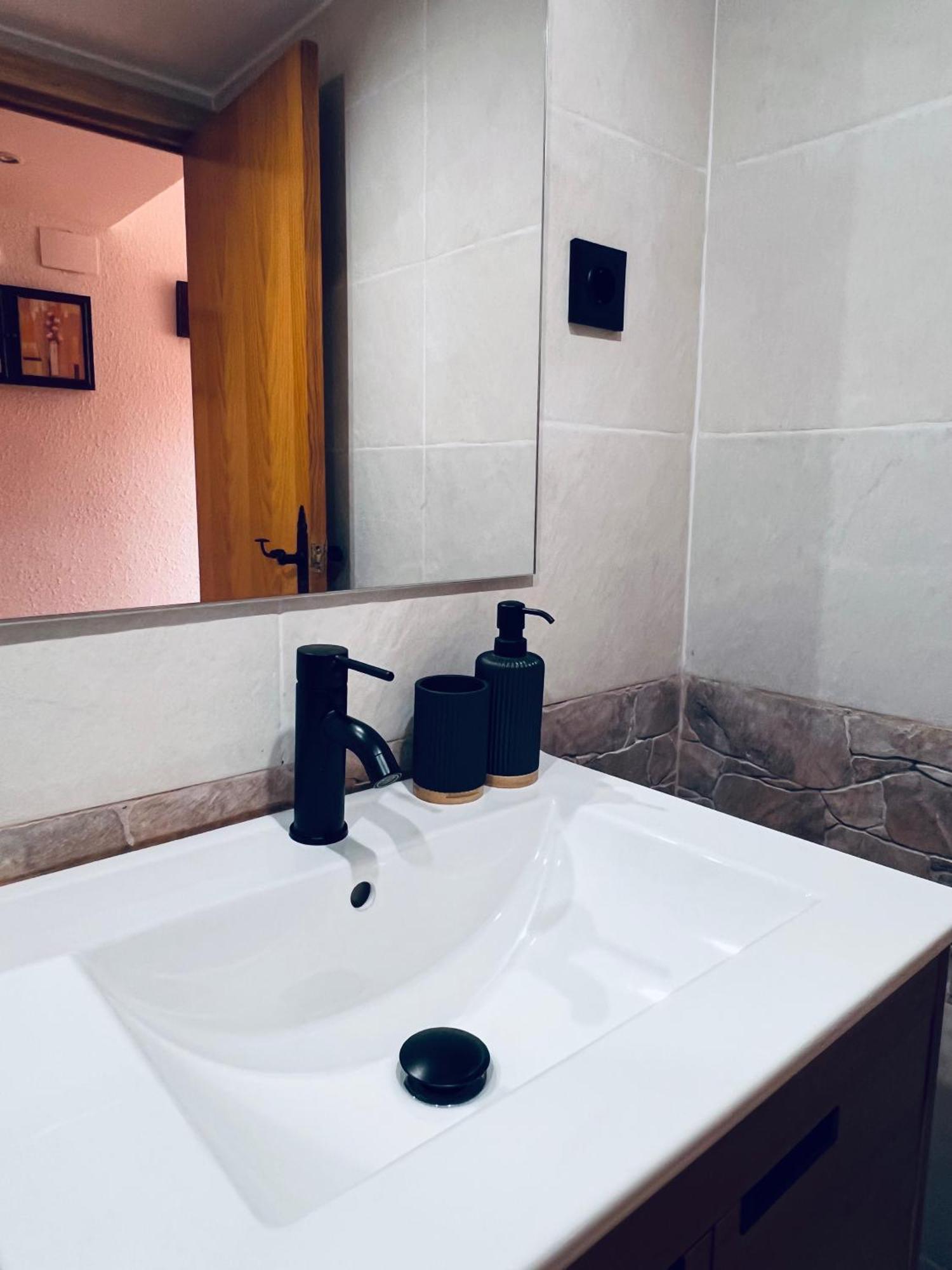 Apartamento Espata III Вільянуа Екстер'єр фото